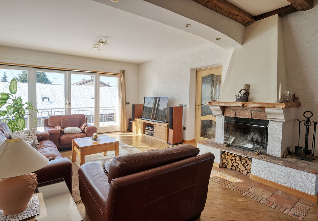 Prostorno 3 sobno stanovanje v hiši