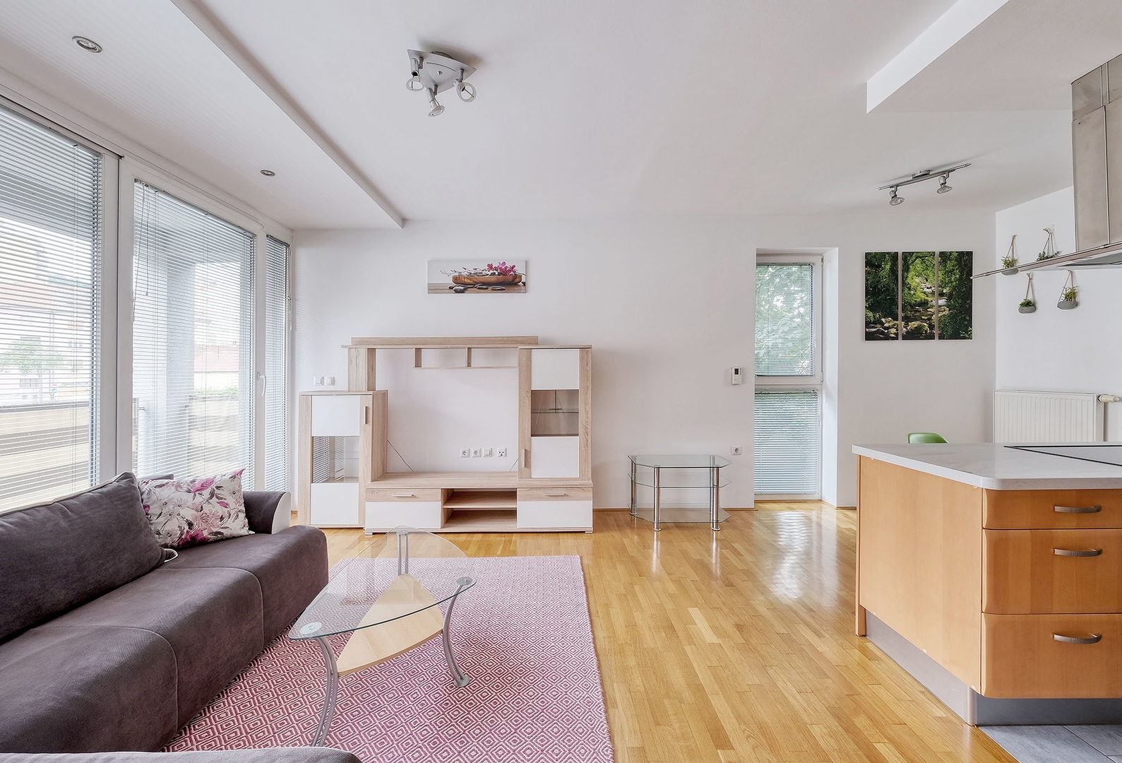 Prijetno 2 sobno stanovanje