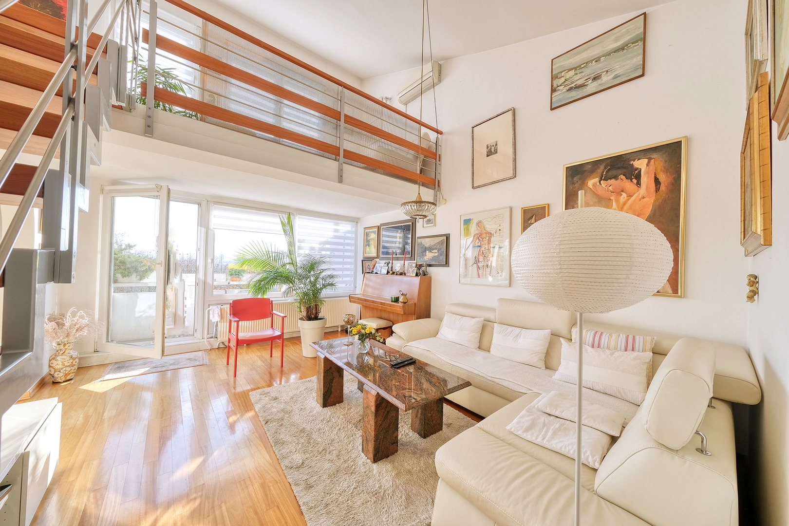 sončen penthouse na Bratovševi