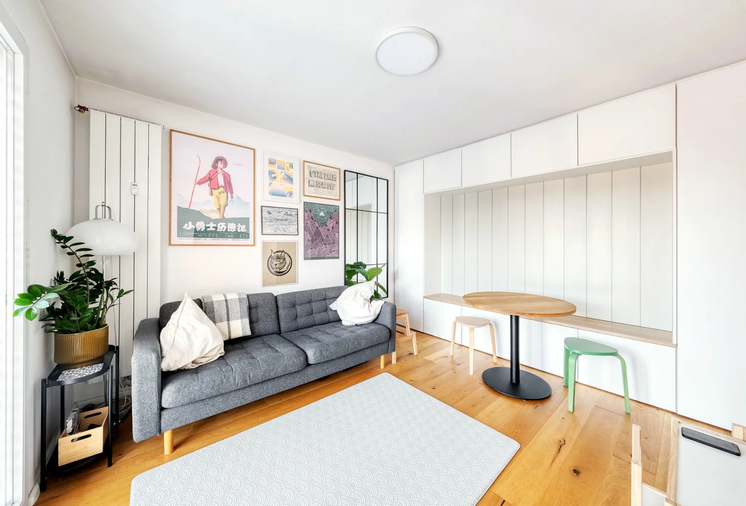 Simpatično in svetlo stanovanje na Poljanah